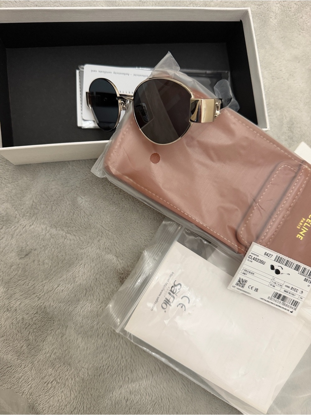 Round Metal Sunglasses with Pink Pouch